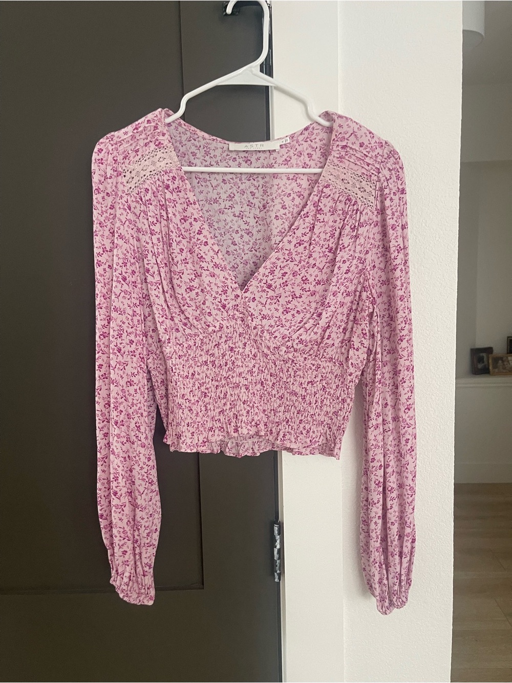 NWOT Astr Pink Long Sleeve Top